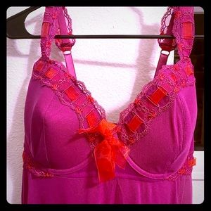 Cacique hot pink long chemise w/red lace detail 🌷